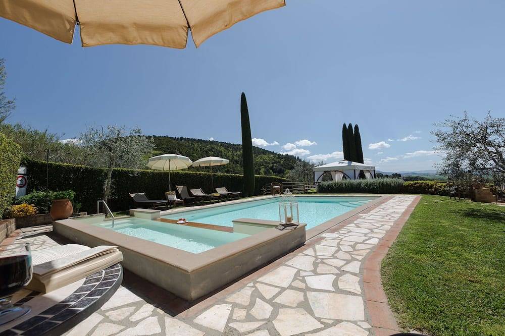 Alleinstehendes Ferienhaus mit  W-Lan, privatem Pool, Klimaanlage, Tv, Innenhof, bei San Gimignano in Iano, Florenz Provinz