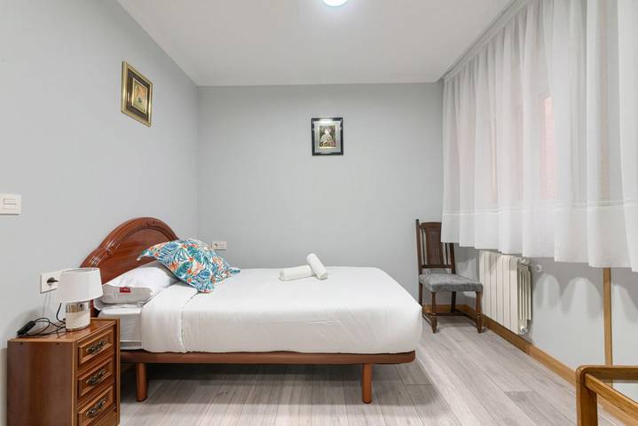 Ganze Wohnung, Ferienwohnung für 1 Person in Ibaiondo, Bilbao