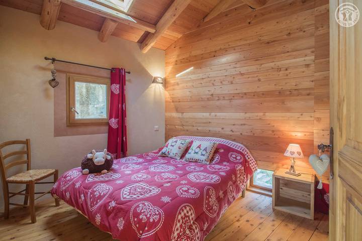 Gîte pour 8 personnes, avec jardin et terrasse à Bessans - 2