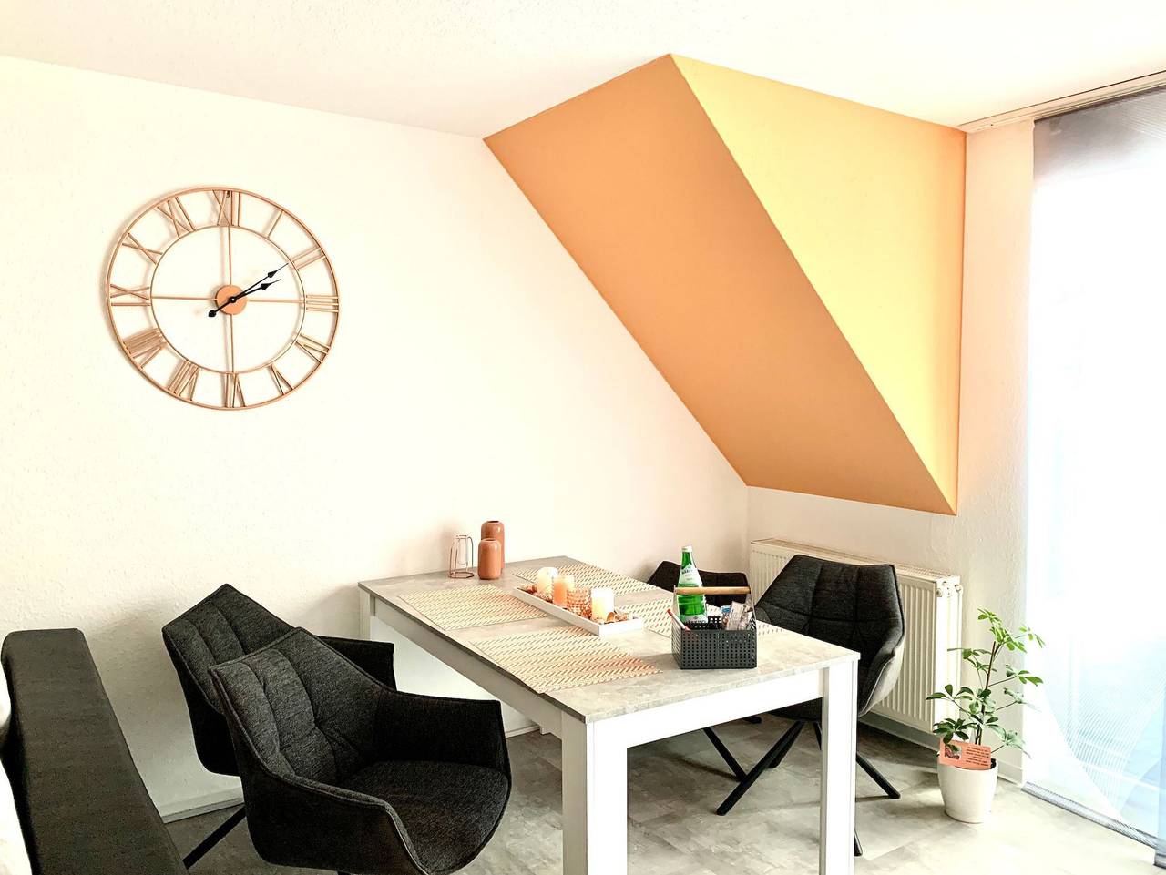 Ganze Ferienwohnung, Cottbus Apartments Apricot Apartment mit Balkon - Apricot Apartment mit Balkon in Cottbus, Lausitz