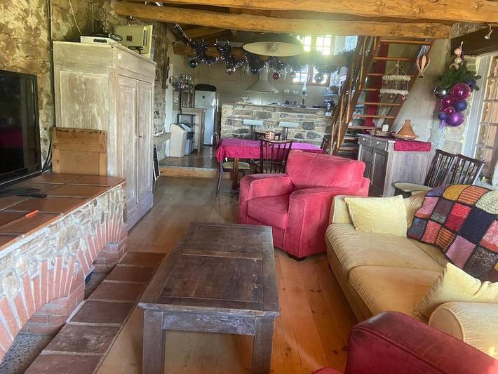 Location de vacances pour 8 personnes, avec Terrasse et Jardin ainsi que Piscine et Vue à Saint-Marcel-Campes - 4