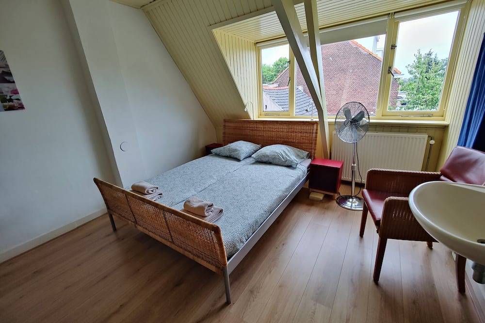 Cozy group townhouse Domus Nimma in Center Nijmegen in Nimwegen, Betuwe