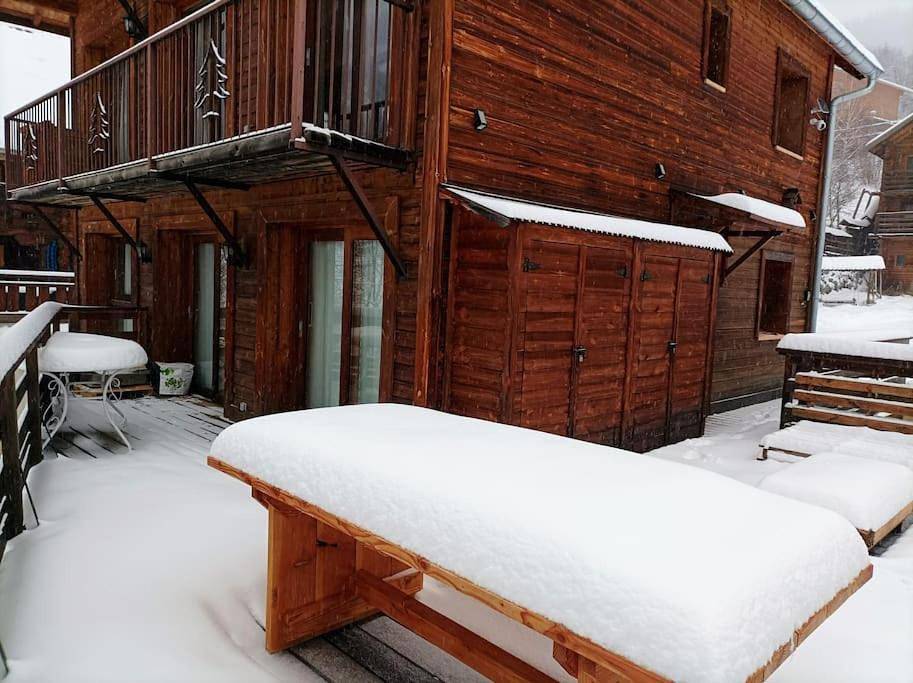 Appartement entier, Appart T3 avec Terrasse de 60m2 Chalet Le Coucou Allos in Allos, Région Castellane