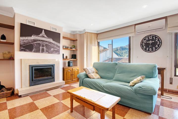 Gîte pour 6 personnes, avec balcon à Orba - 2