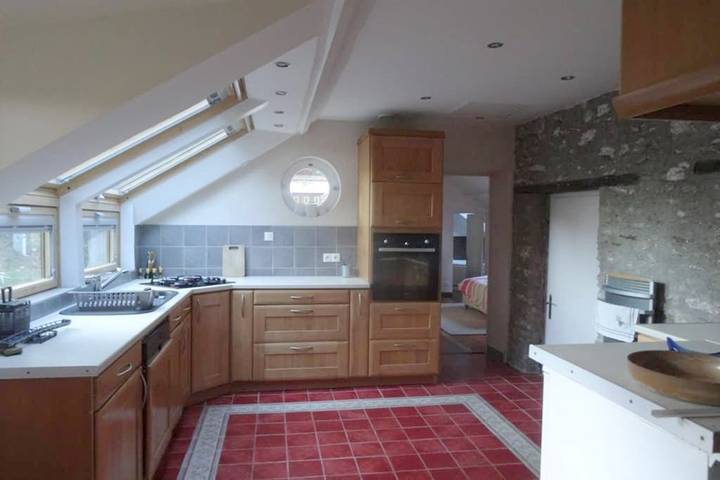 Location de vacances pour 9 personnes, avec vue et jardin, adapté aux familles dans Plage Du Men Armor - 2