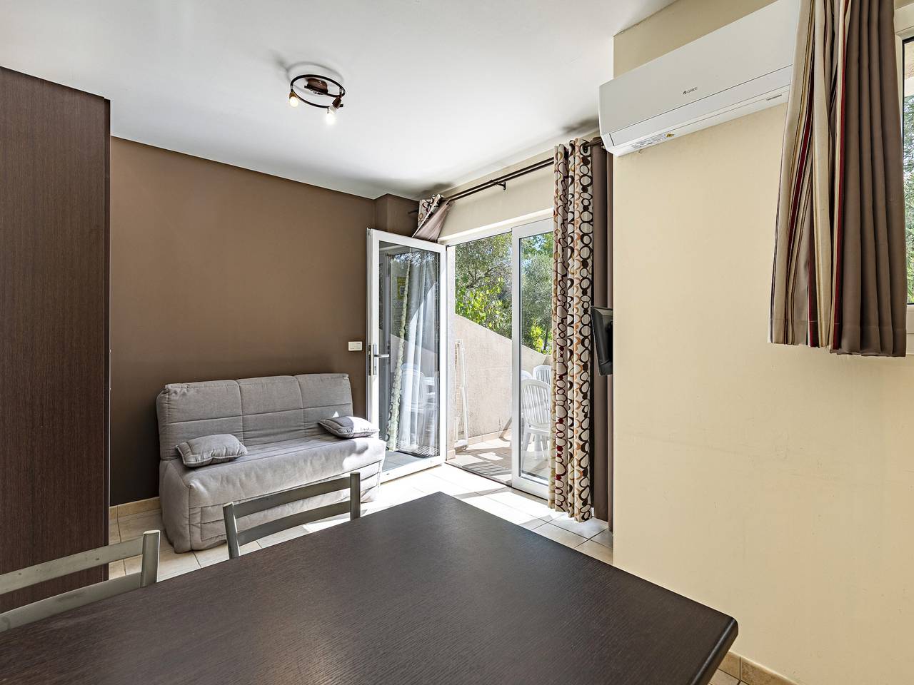 Lisa Maria E N°60 in Favone, Sari-Solenzara