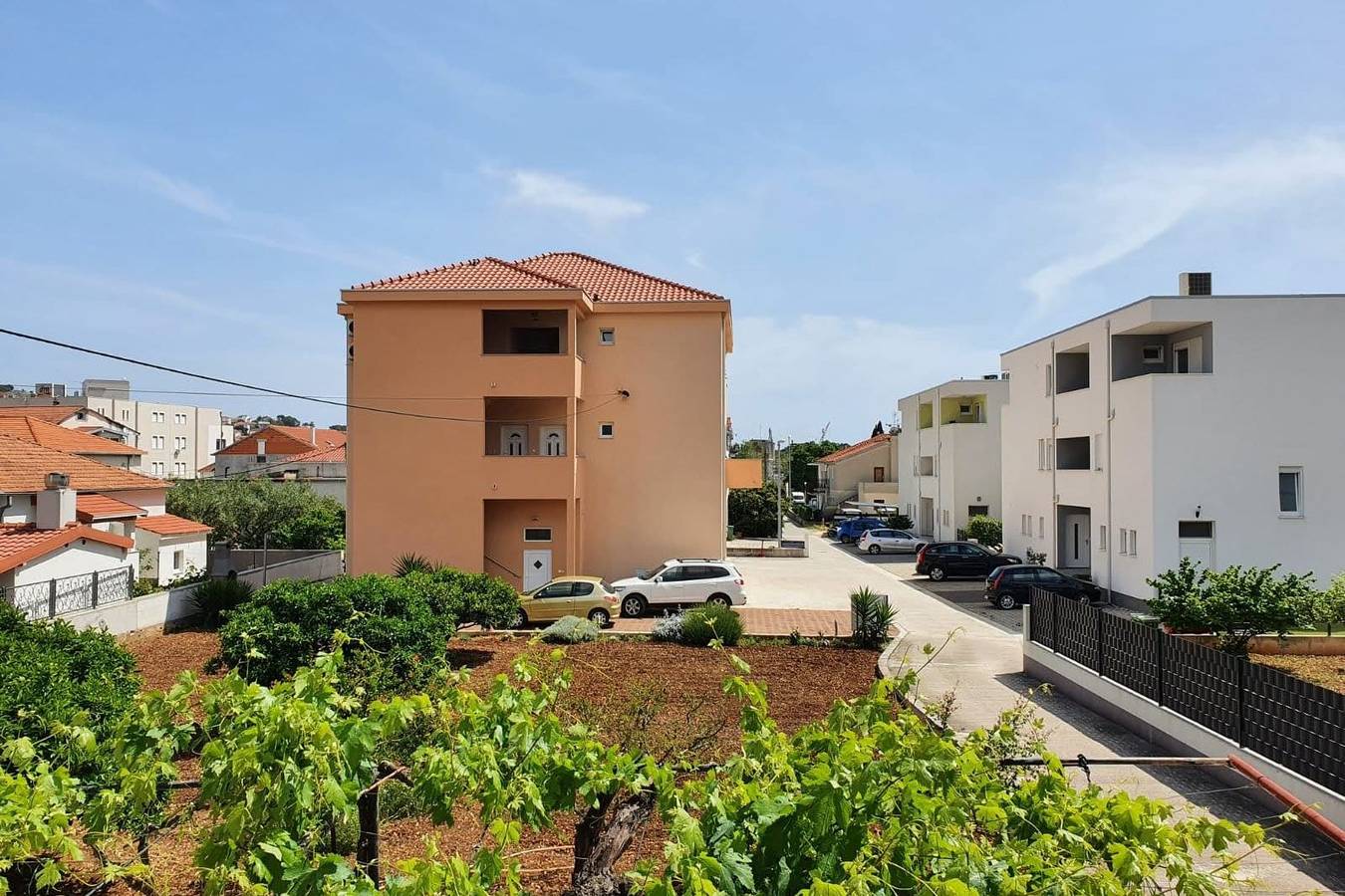 Ganze Wohnung, 1-Zimmer-Ferienwohnung mit Terrasse Trogir A-25305-b in Trogir, Split-Dalmatien