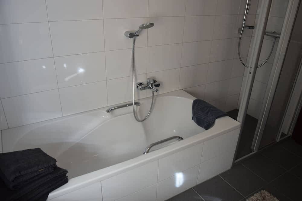 Ganze Wohnung, 3-Zimmer  Ferienwohnung zum Wohlfühlen mitten im Rheintal in Dornbirn, Bodensee-Vorarlberg