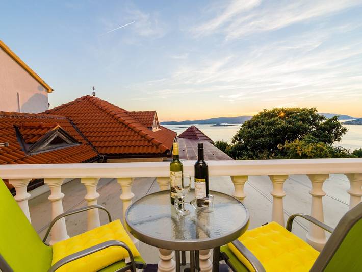 Ferienwohnung für 2 Personen, mit Balkon und Pool, mit Haustier in Orebic