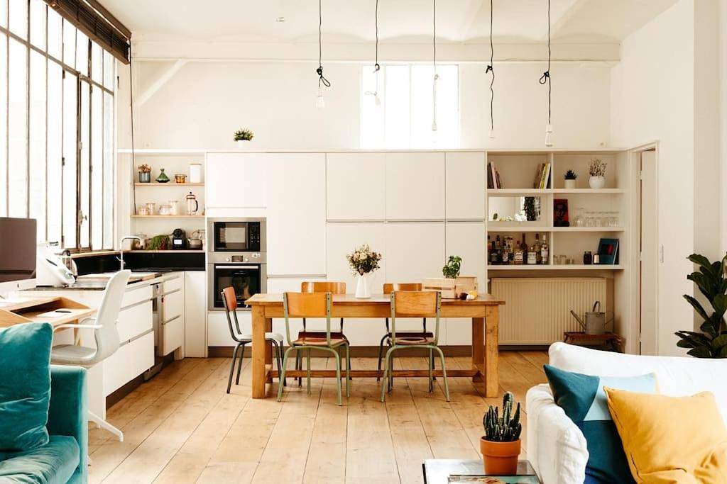 Appartement entier, Sublime loft avec verrières sur le Canal St Martin in Paris, Île de France