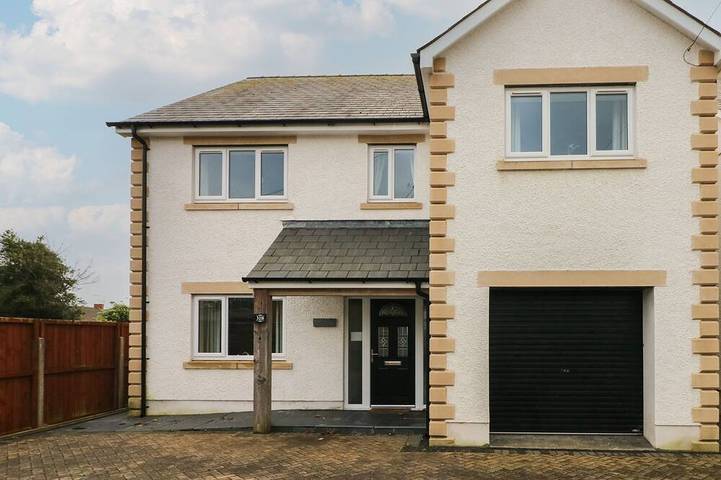 Holiday home for 10 people, with garden, with pets - 1