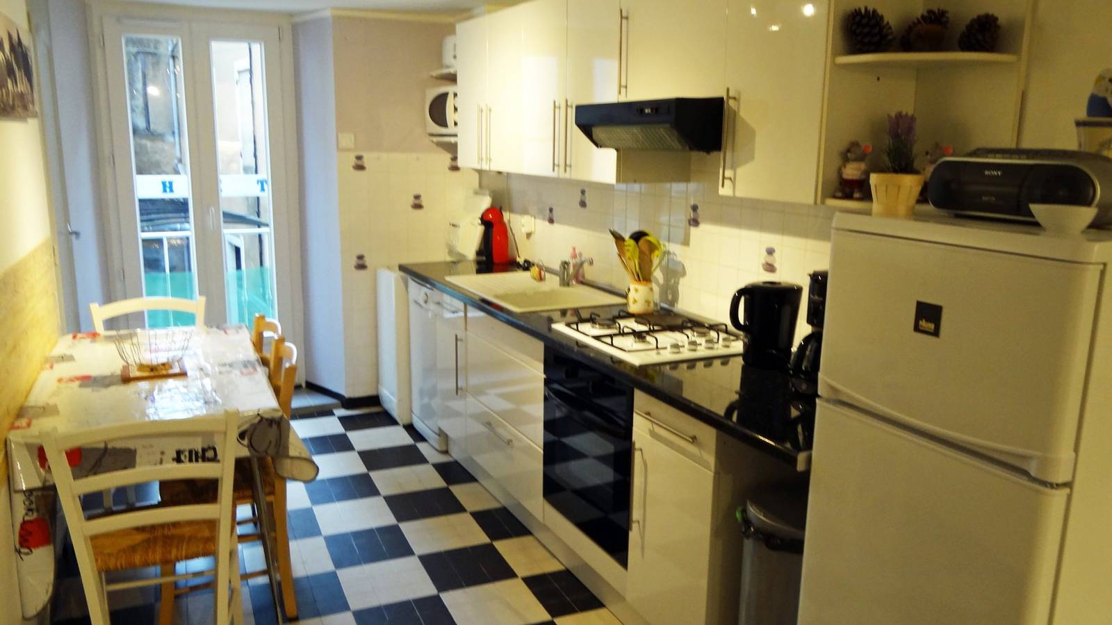 Appartement entier, Location gîte en cœur de ville in Vals-les-Bains, Parc naturel régional des Monts d'Ardèche