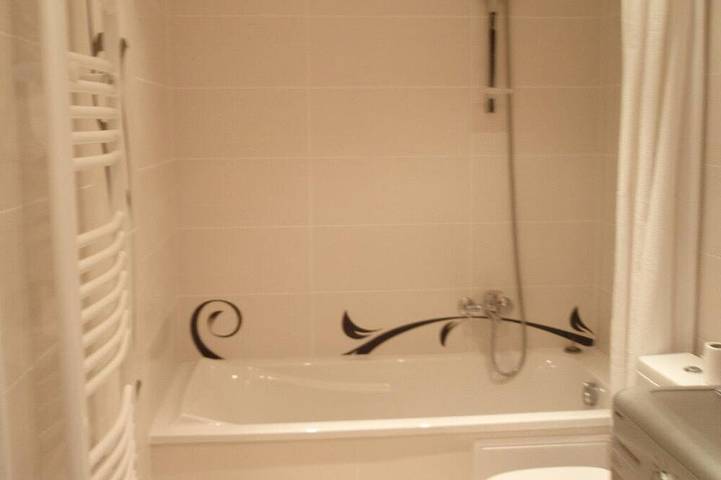 Entire apartment, Apartment/ flat - Bandol,  Sea front, A/C, private parking place in Mediterranean Coast (France)