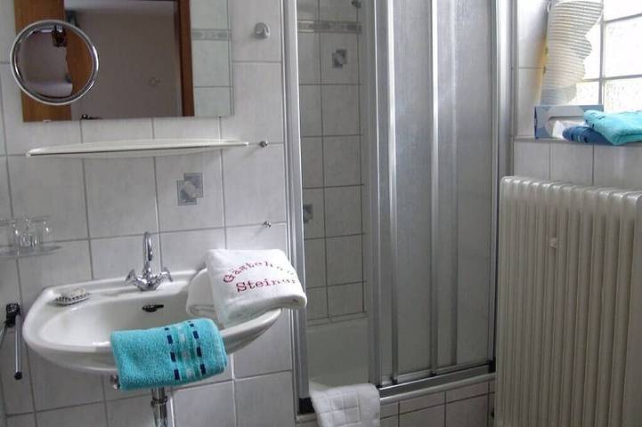 Chalet für 2 Personen, mit Terrasse und Garten im Pfälzer Wald - 3