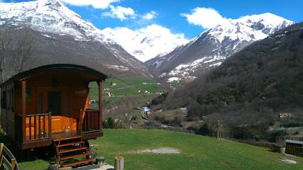Gîte pour 4 personnes, avec jardin et jacuzzi, animaux acceptés dans les Hautes-Pyrénées