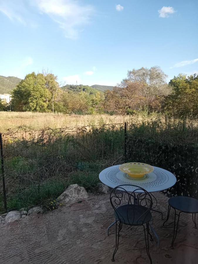 Gîte pour 2 personnes, avec vue et terrasse à Roquebrun - 2