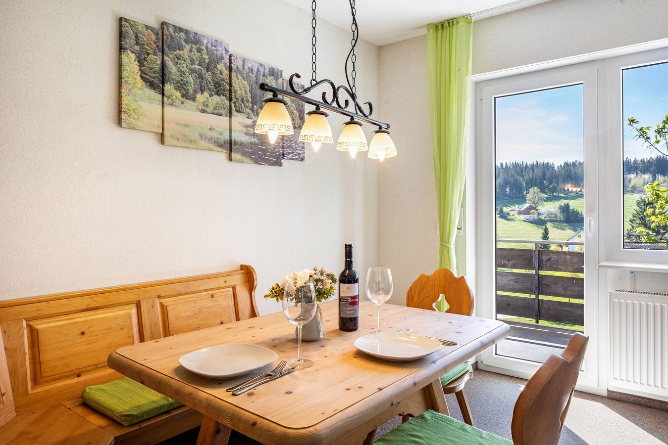 Ganze Wohnung, Helles Apartment Feldberg auf dem Bauernhof mit eigenem Balkon und Blick ins Grüne in Schönwald, Südschwarzwald