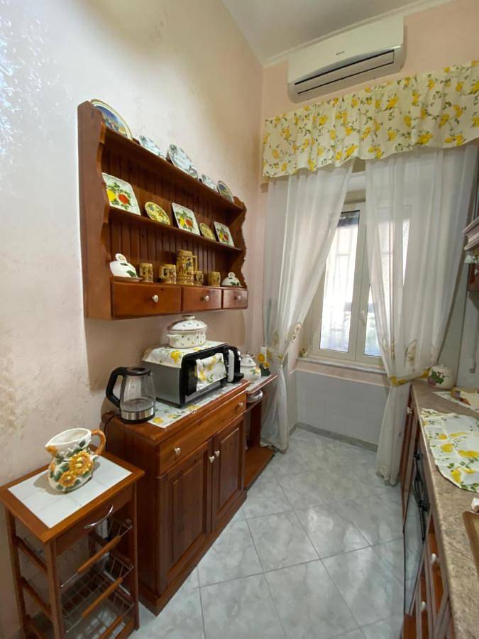 Location de vacances pour 4 personnes, avec terrasse et vue, animaux acceptés à Torre del Greco - 3