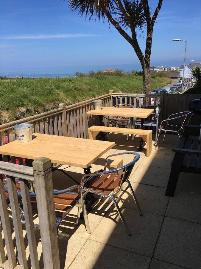 Twin Room Shared Bathroom with Sea View in Newquay, Cornwall