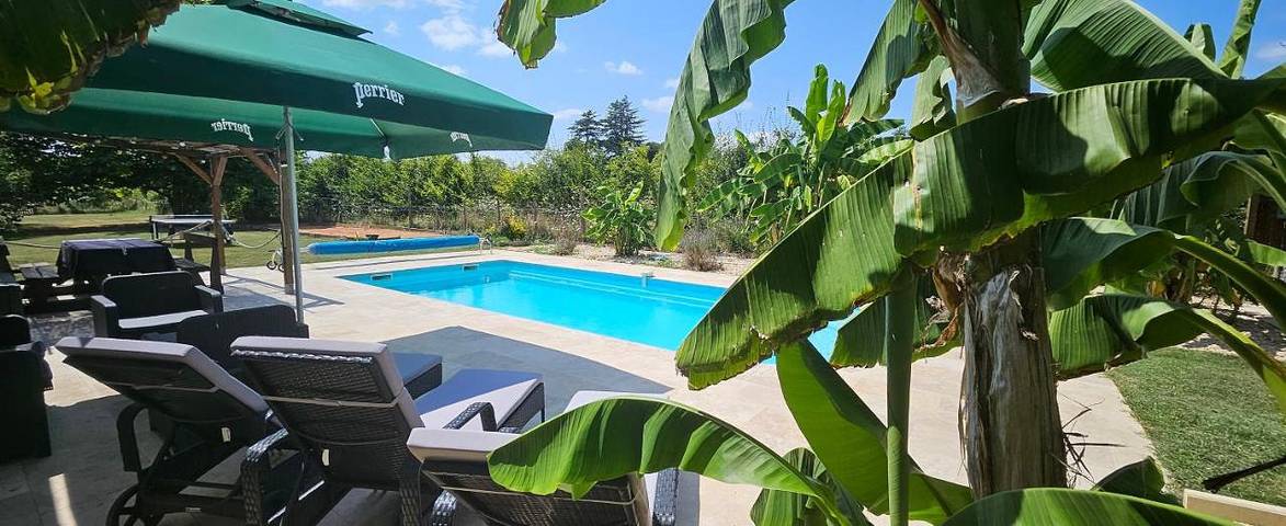 Gîte pour 4 personnes, avec jardin et piscine à Coux-et-Bigaroque - 2