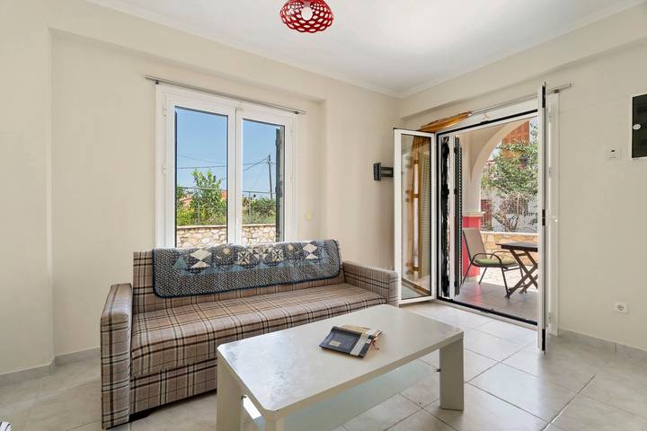Entire apartment, Appartment 'By The Sea 3' with Private Garden in Katomeri, Meganisi
