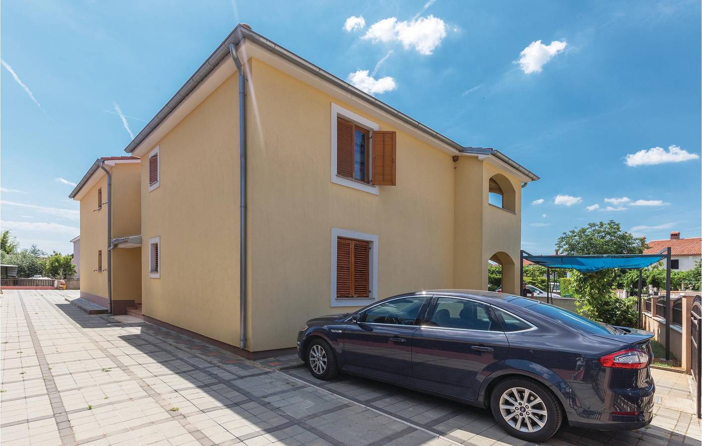 Ganze Ferienwohnung, Ferienwohnung für 4 Personen mit Terrasse in Valbandon, Südküste Istrien