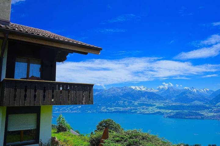Chalet für 8 Personen, mit Garten in Sigriswil