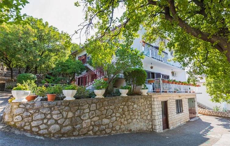 Ganze Ferienwohnung, Gemütliche Ferienwohnung mit Meerblick, Terrasse und Parkplatz in Klenovica in Klenovica, Primorje-Gorski Kotar