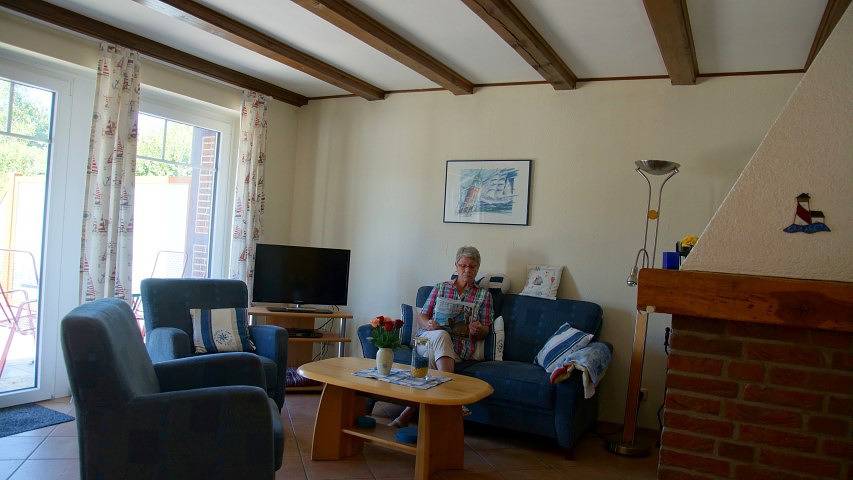 4 Personen Fachwerkferienhaus mit Kamin und Badewanne in erster Reihe zum Deich in Otterndorf in Otterndorf, Cuxland