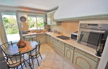 Location De Vacances pour 6 Personnes dans Bagnols-en-Forêt, Région de Draguignan, Photo 4