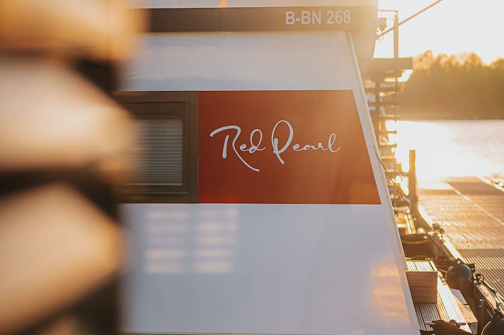 Houseboat Red Pearl - moments of tranquility in Zehdenick, Ruppiner Seenland