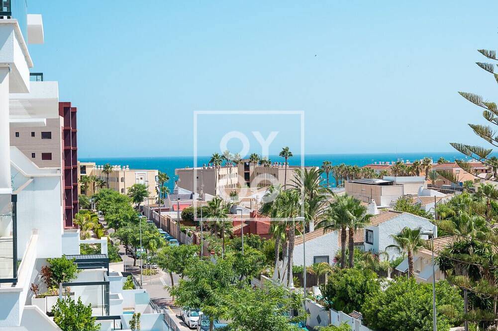 Ganze Wohnung, Cobalt Canvas Residence, by Oyoostays in Pilar de la Horadada, Costa Blanca