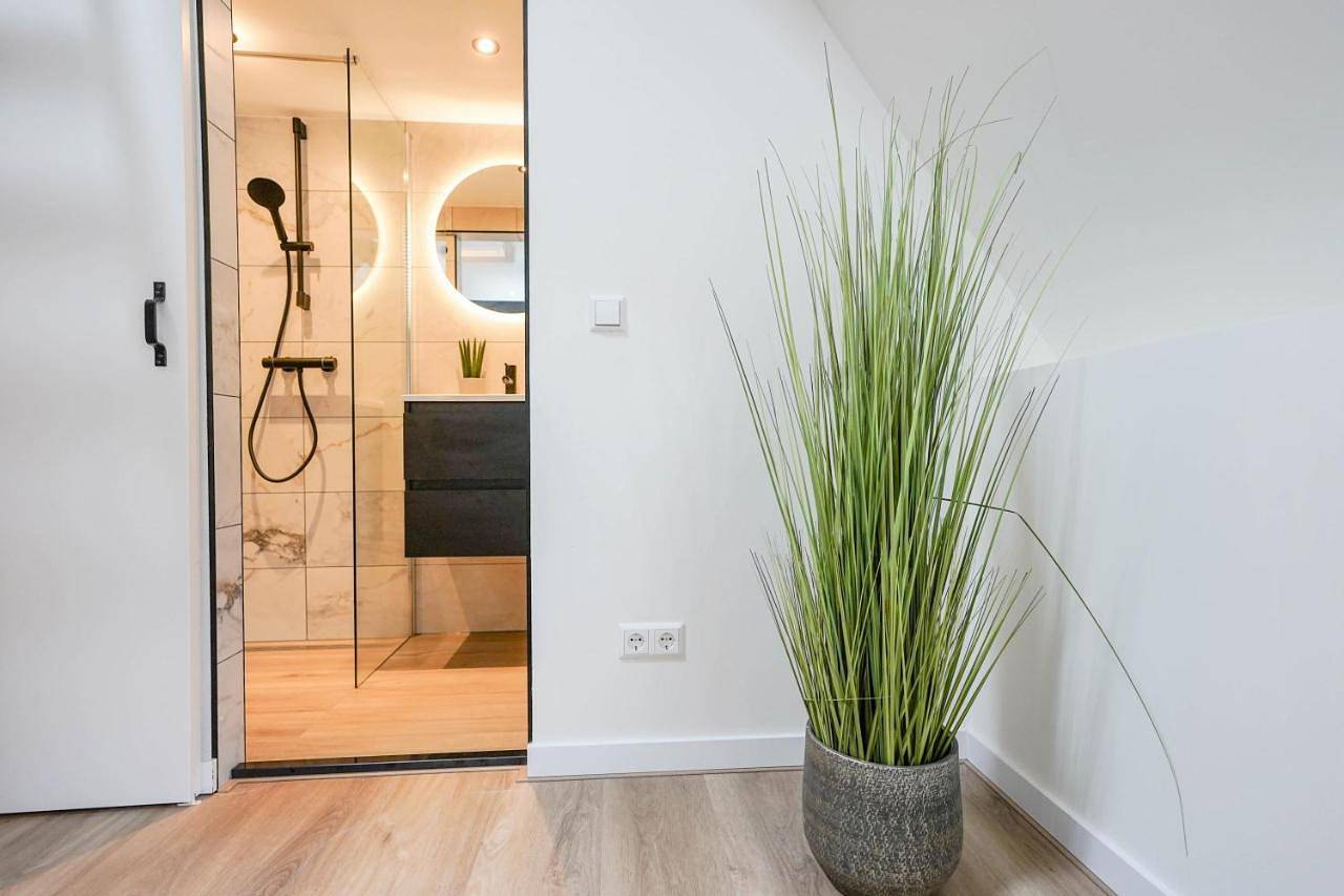 Romantic 35m2 City Center Suite in Delft, Stadsgewest Haaglanden