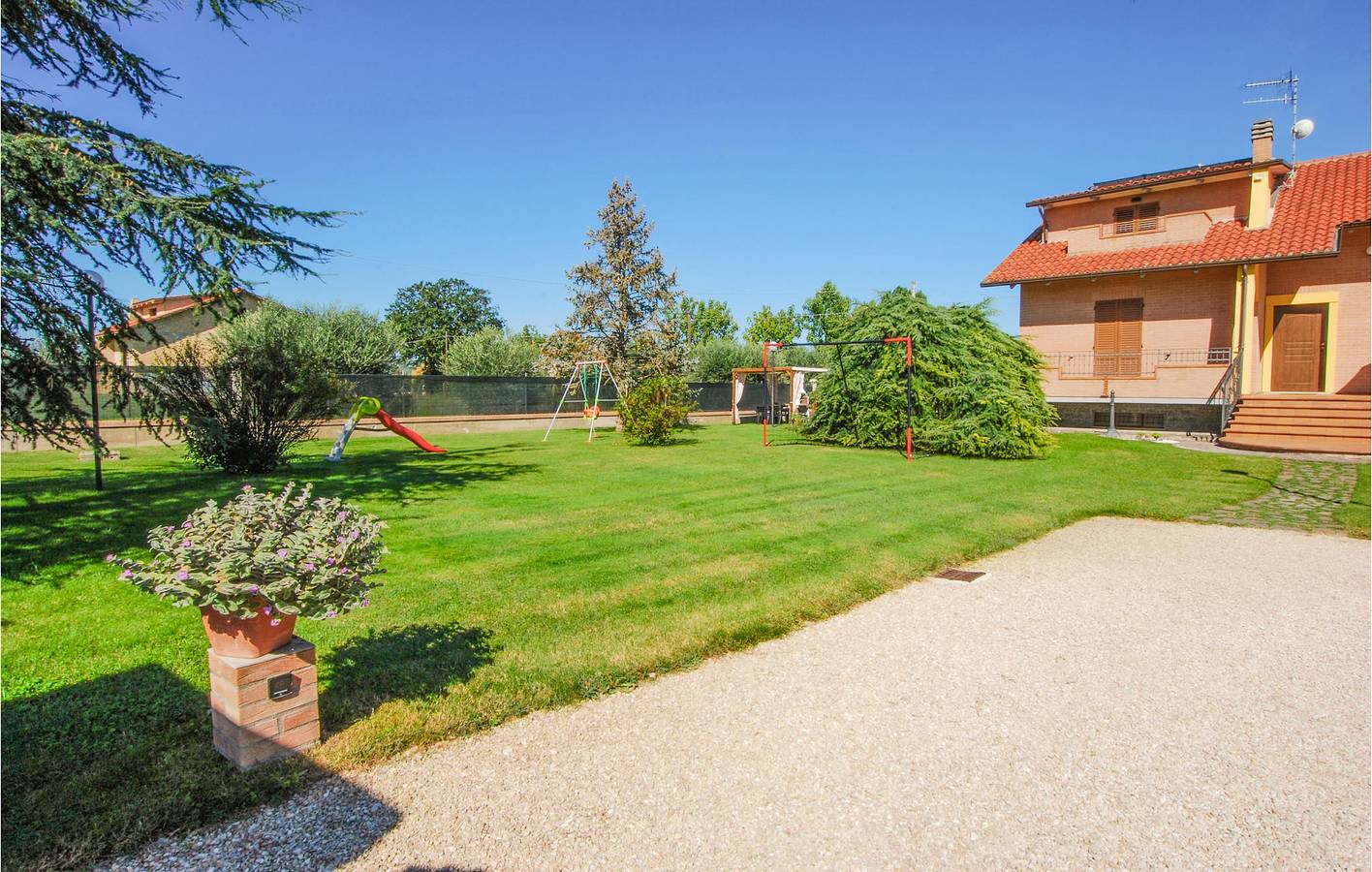 Casa vacanza per 7 persone con piscina in Corridonia, Provincia di Macerata