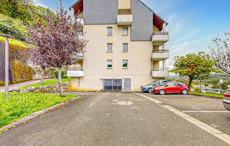 Gîte pour 6 personnes, avec terrasse, animaux acceptés à Bagnères-de-Bigorre - 2