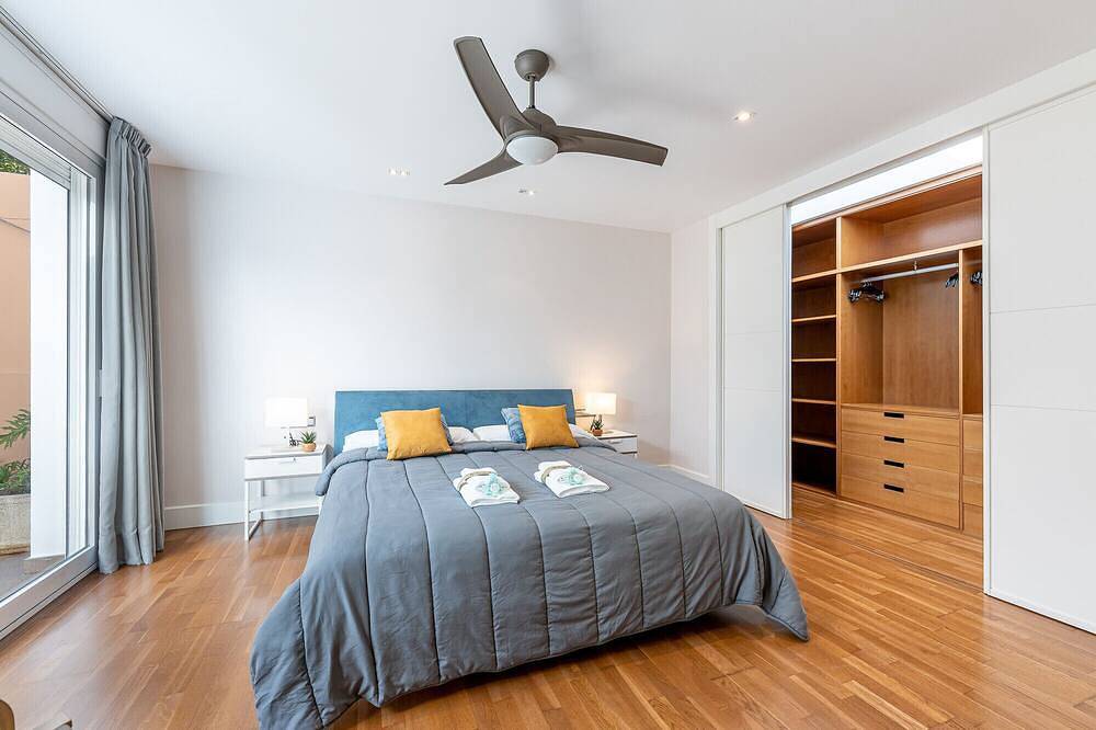 Modern villa in Playamar for 10 in Torremolinos, Costa del Sol