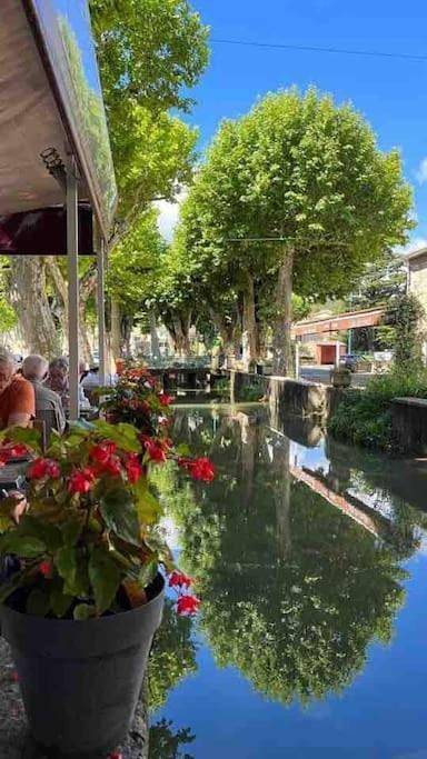 Gîte pour 3 personnes, avec terrasse ainsi que vue et jardin à Verfeuil - 2