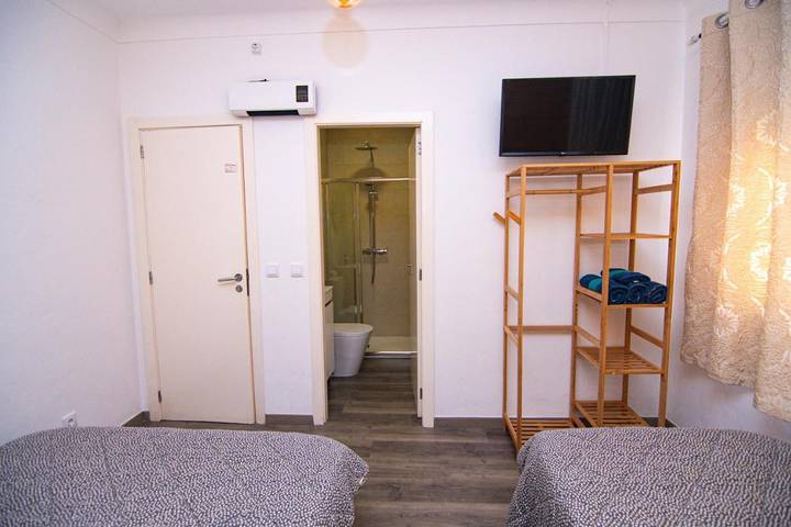 Gîte pour 2 personnes, avec terrasse à Vila Praia de Ancora - 4