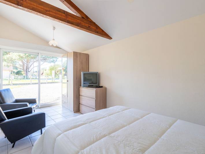 Casa con Jardín Cerrado y Cerca de la Playa para 8 Personas en Mimizan in Mimizan, Côte d’Argent