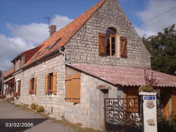 Gîte pour 7 personnes, avec terrasse et jardin à Rety