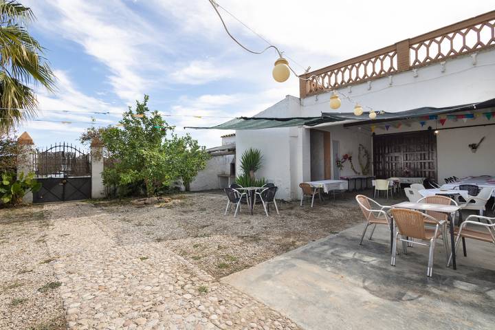 Chalet para 18 personas, con balcón y jardín, Se admiten mascotas en Alt Penedès - 2