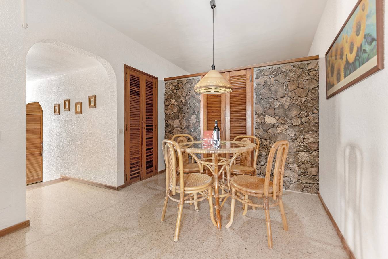 Apartamento entero, Vacaciones 'Beach House Christine' con vistas al mar, terraza privada y Wi-Fi in Costa Calma, Costa Calma sur