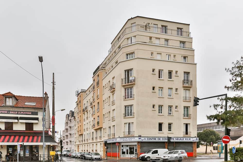 Apartamento entero, Acogedor estudio cerca de París y Disneyland Rer A in Neuilly-Plaisance, Sena-Saint Denis