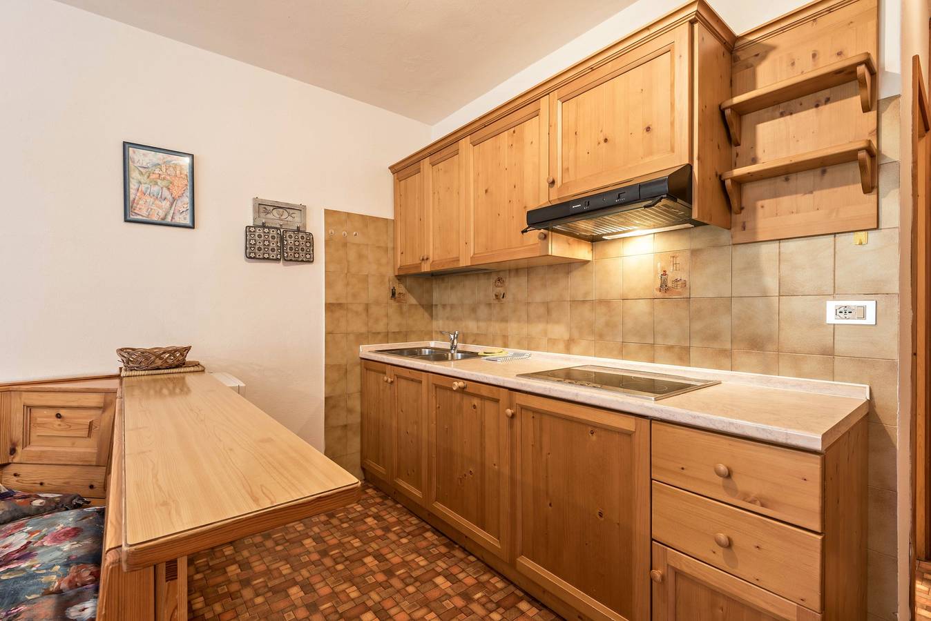 Entire apartment, Holiday Apartment Casa Lorenz 1 with Mountain View, Wi-Fi & Garden in Alba (Canazei), Canazei