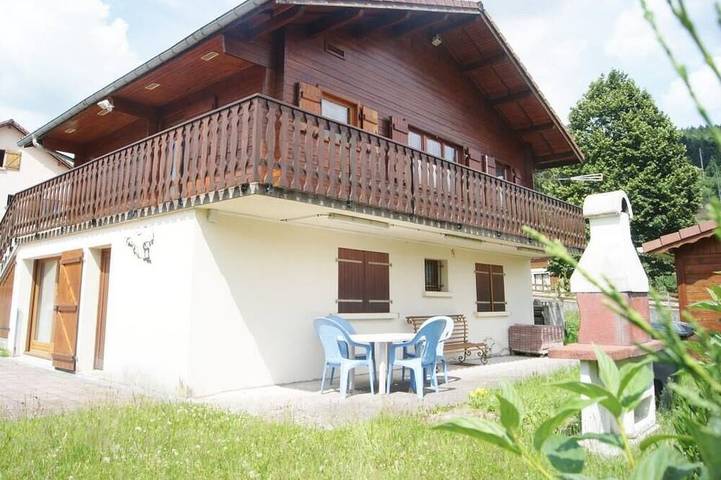 Casa rural para 4 personas, con jardín y balcón - 1