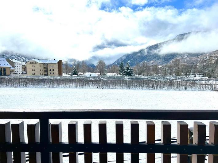 Apartamento de vacaciones para 4 personas, con balcón y vistas, Se admiten mascotas en Pallars Sobirà - 3