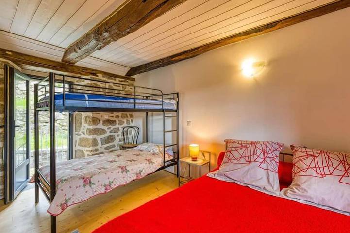 Location de vacances pour 4 personnes, avec jardin à Sainte-Marguerite-Lafigère - 4