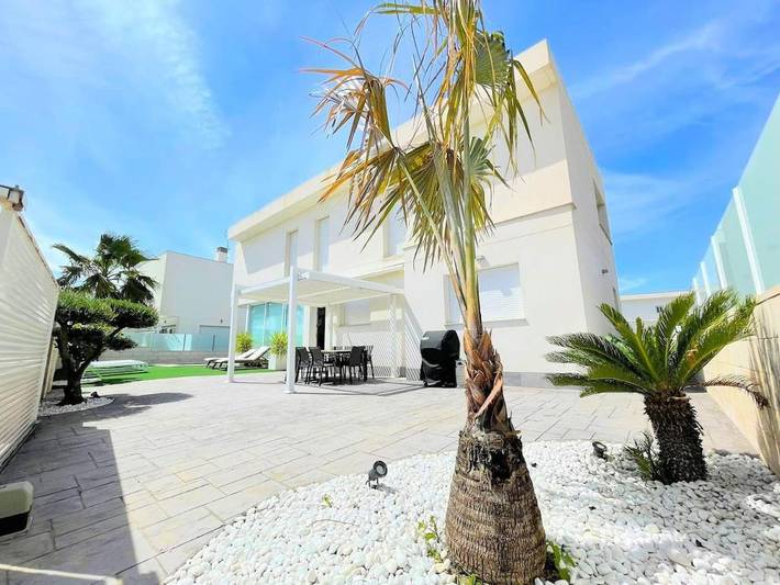 Casa rural para 10 personas, con Terraza además de Jardín y Piscina en Santa Pola - 2