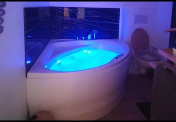 Gîte pour 4 personnes, avec jacuzzi et jardin à Blagnac