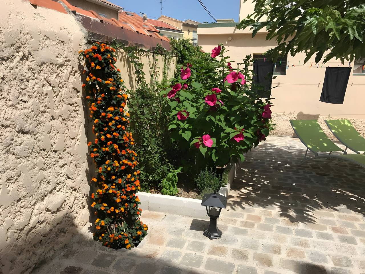 Villa „Mourillon Maison et Jardin 6–8 Pers.“ mit privater Terrasse, Wlan und Klimaanlage in Toulon, Mittelmeerküste (Frankreich)